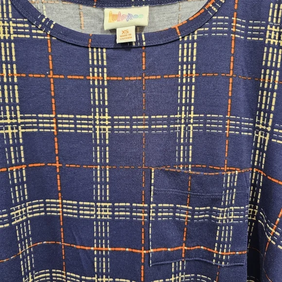 LuLaRoe Carly XS Navy Plaid High Low Swing Holiday Christmas Pocket Dress - Picture 2 of 3